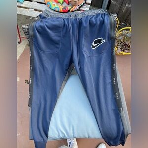 Nike retro joggers size XL